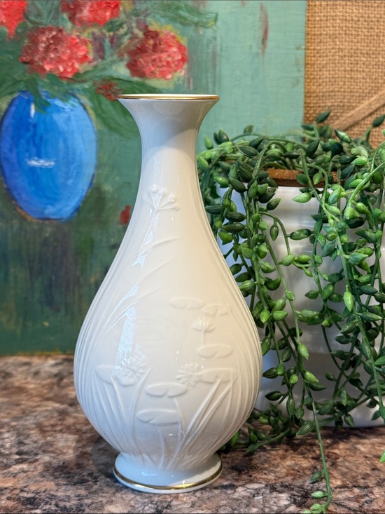 Pfaltzgraff Other - Pfaltzgraff Bone China Bud Vase with Gold Trim
